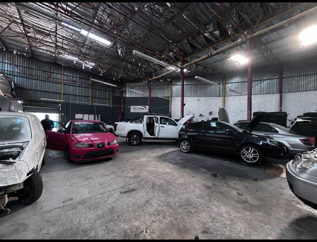 1,476M² WORKSHOP FOR SALE IN SPRINGFIELD